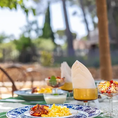 Les Pieds Tanques - D'hotes - Calanque A Pieds